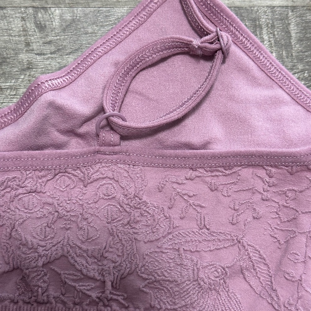 Old Navy Large Bra Bralette Textured Rose Adjustable Straps Wireless Comfortable - Picture 7 of 10